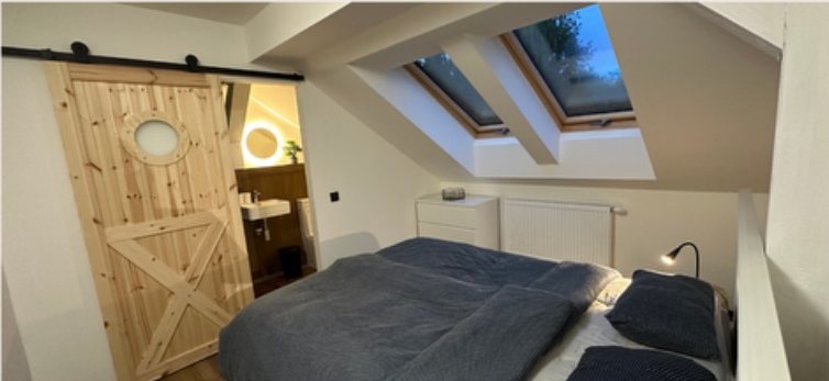 Apartmán Sovinec – ložnice se střešními okny